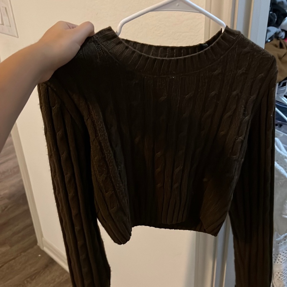 Color- brown